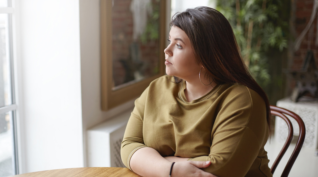 Debljina kao emocionalni oklop, kad tijelo govori umjesto riječi Debljina kao emocionalni oklop, tijelo kao odraz potisnutih emocija