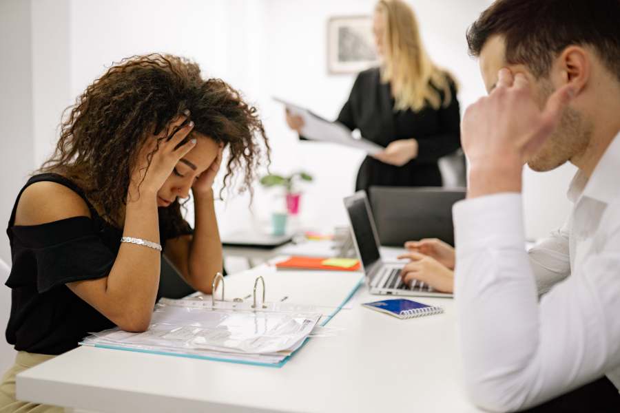 Burnout i potreba za kontrolom: zašto ti odmor više ne pomaže